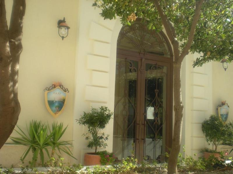 Palazzo Reginella Aparthotel โบวาลิโนมารินา ภายนอก รูปภาพ